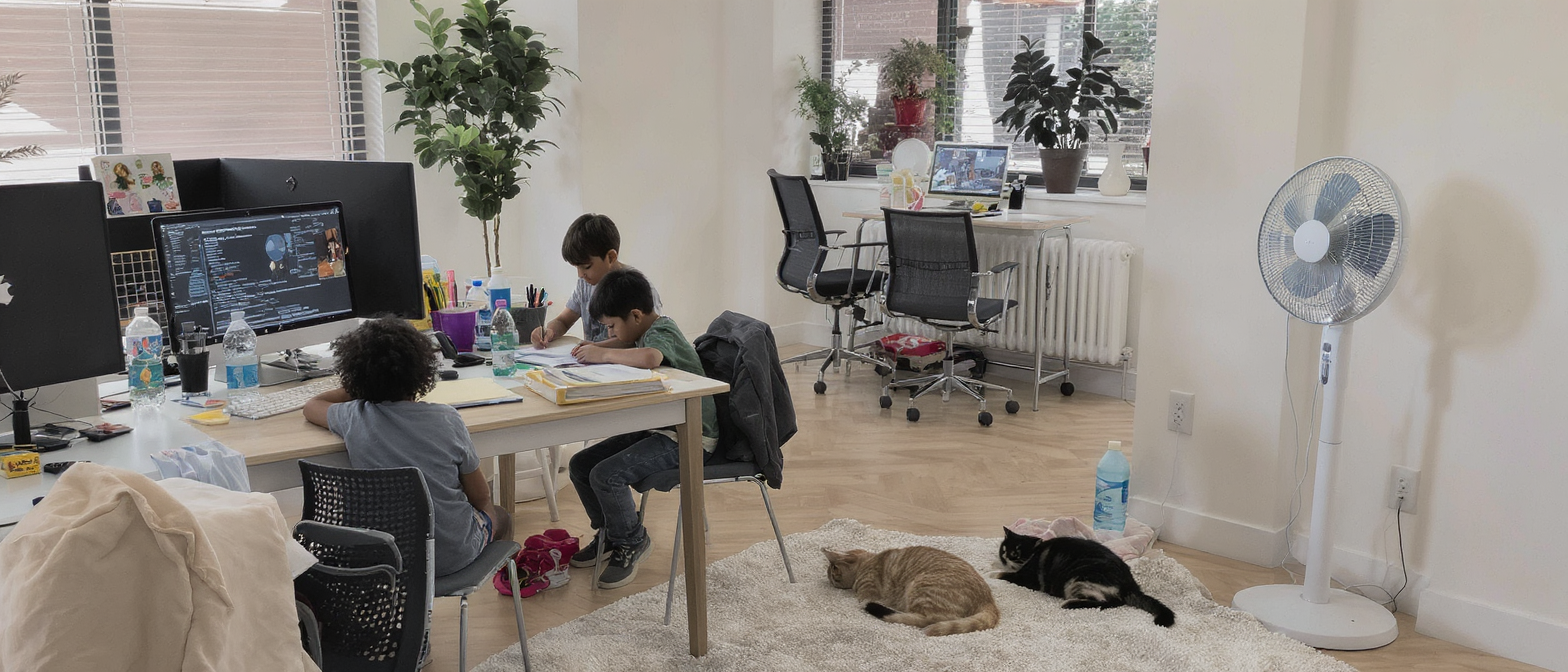 Canicule au bureau : enfants et même chats accueillis pour mieux affronter la chaleur