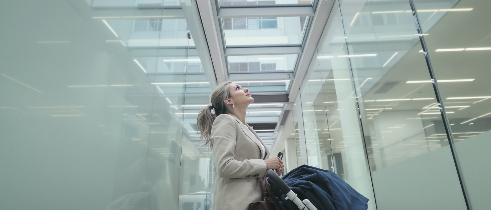 Comment briser le &laquo; plafond de m&egrave;re &raquo; : lever la barri&egrave;re invisible freinant la carri&egrave;re des femmes