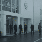 Volkswagen annonce la suppression de 50 000 emplois suppl&eacute;mentaires : un accord sign&eacute; mais des interrogations persistantes